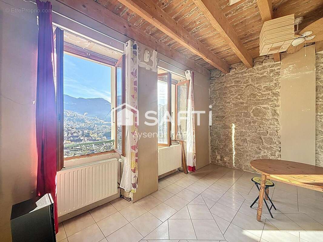 Photo 2 - Maison à SAINT-CLAUDE