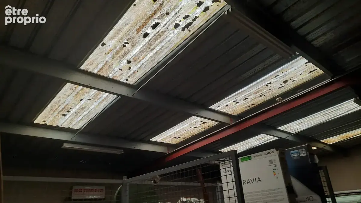 Ensemble immobilier de bureaux, dépot, logement et parkings - photo 5