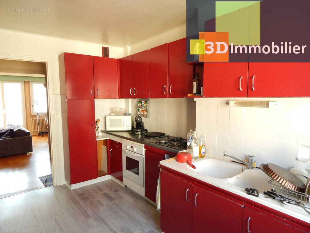 CUISINE AMÉNAGÉE 12.30 M² - Appartement à LONS-LE-SAUNIER