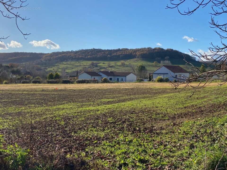 Terrain à SAINT-MEDARD-DE-PRESQUE