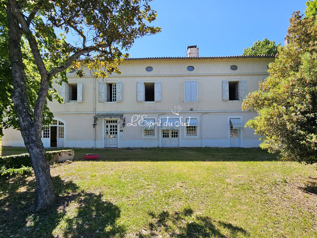 Appartement à SAINT-SULPICE