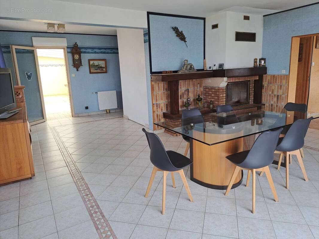 Maison à CAMIERS