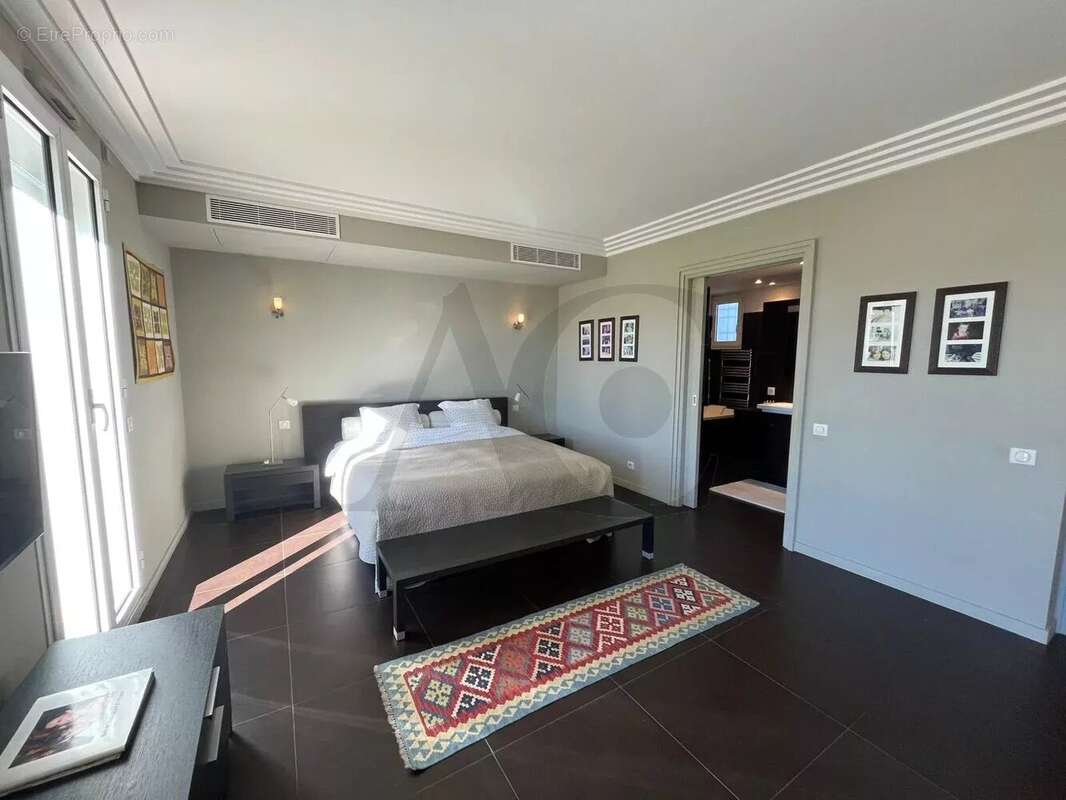 Maison à VILLENEUVE-LOUBET