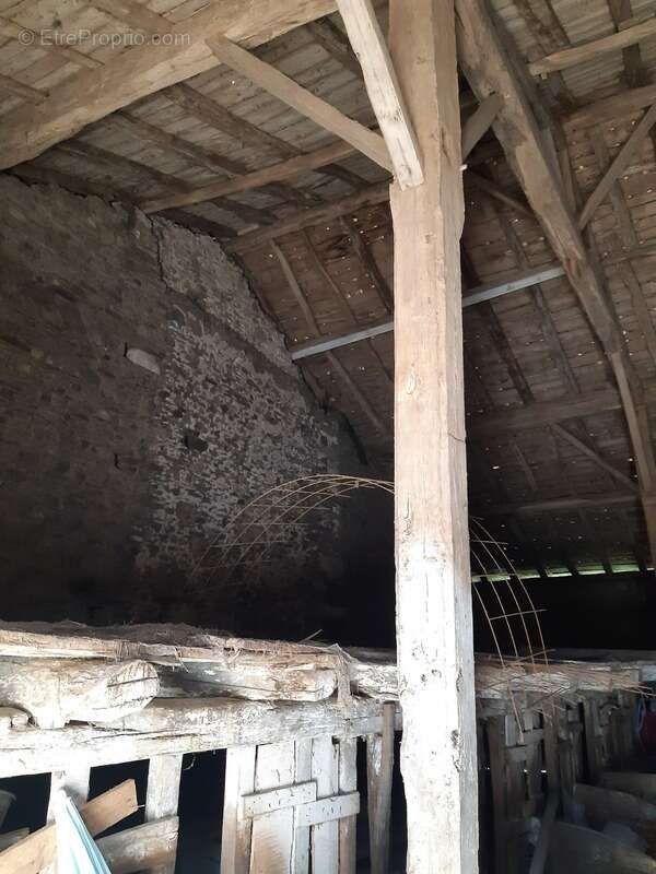 Maison à CHERVES-CHATELARS