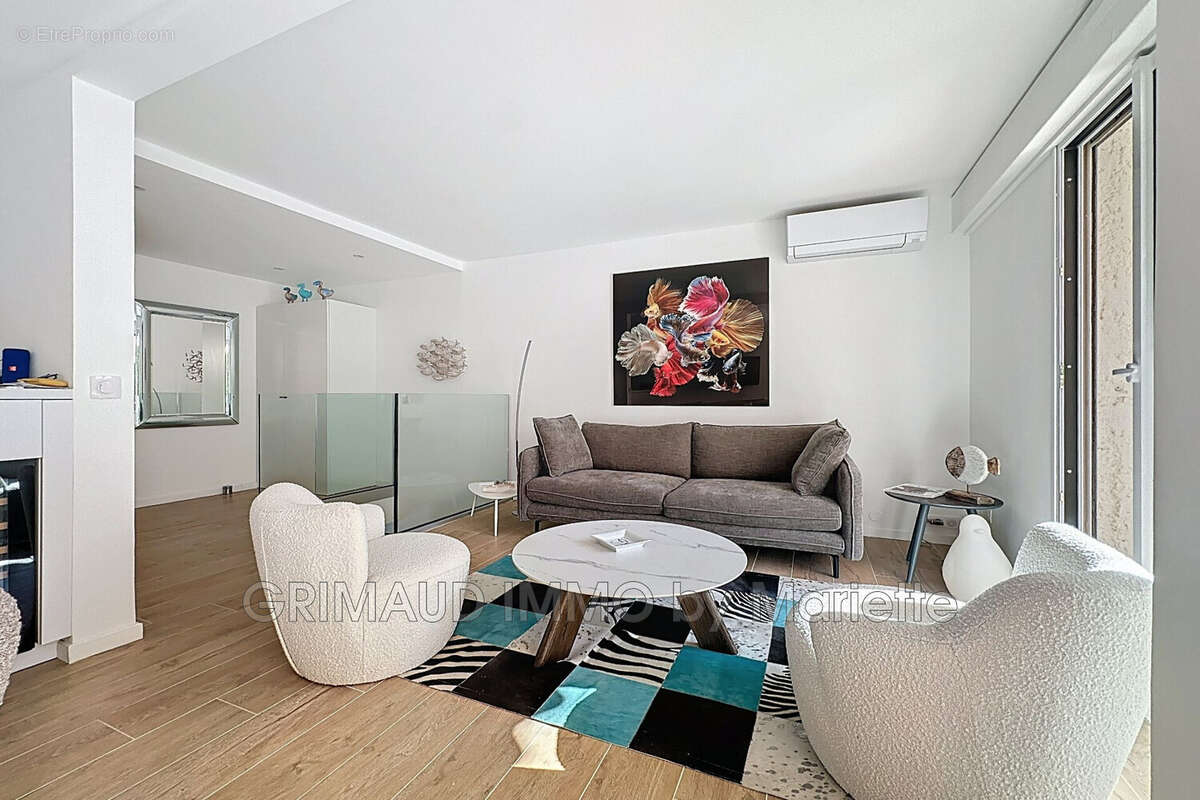 Appartement à SAINT-TROPEZ