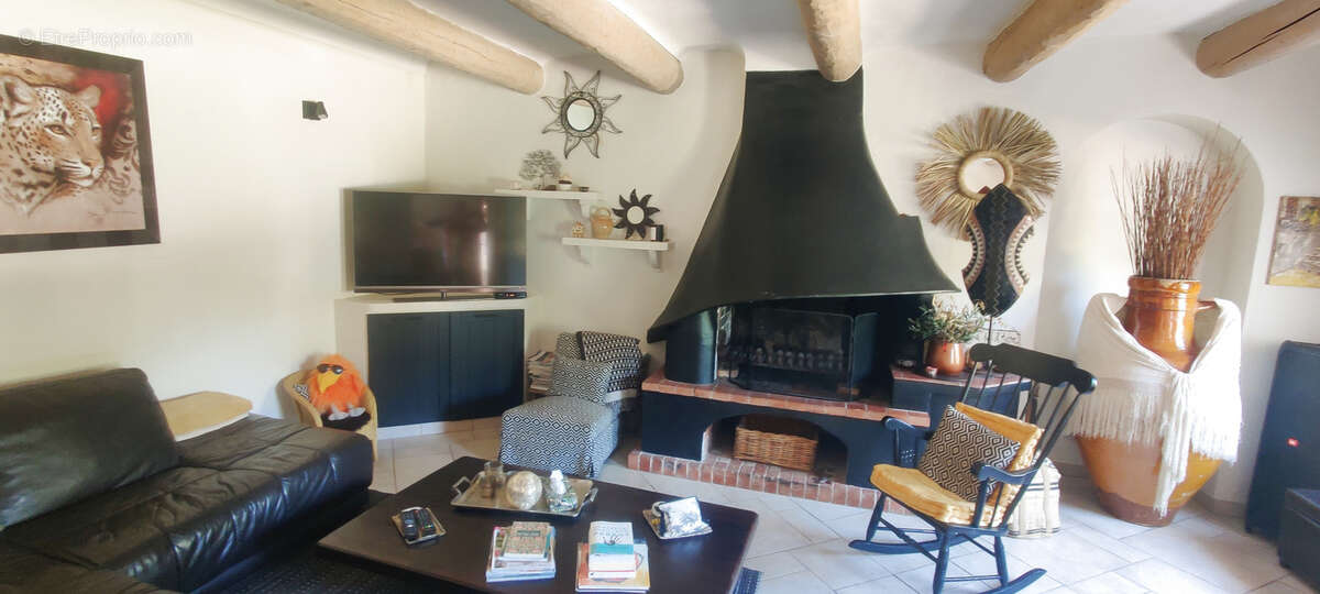 Maison à VILLECROZE