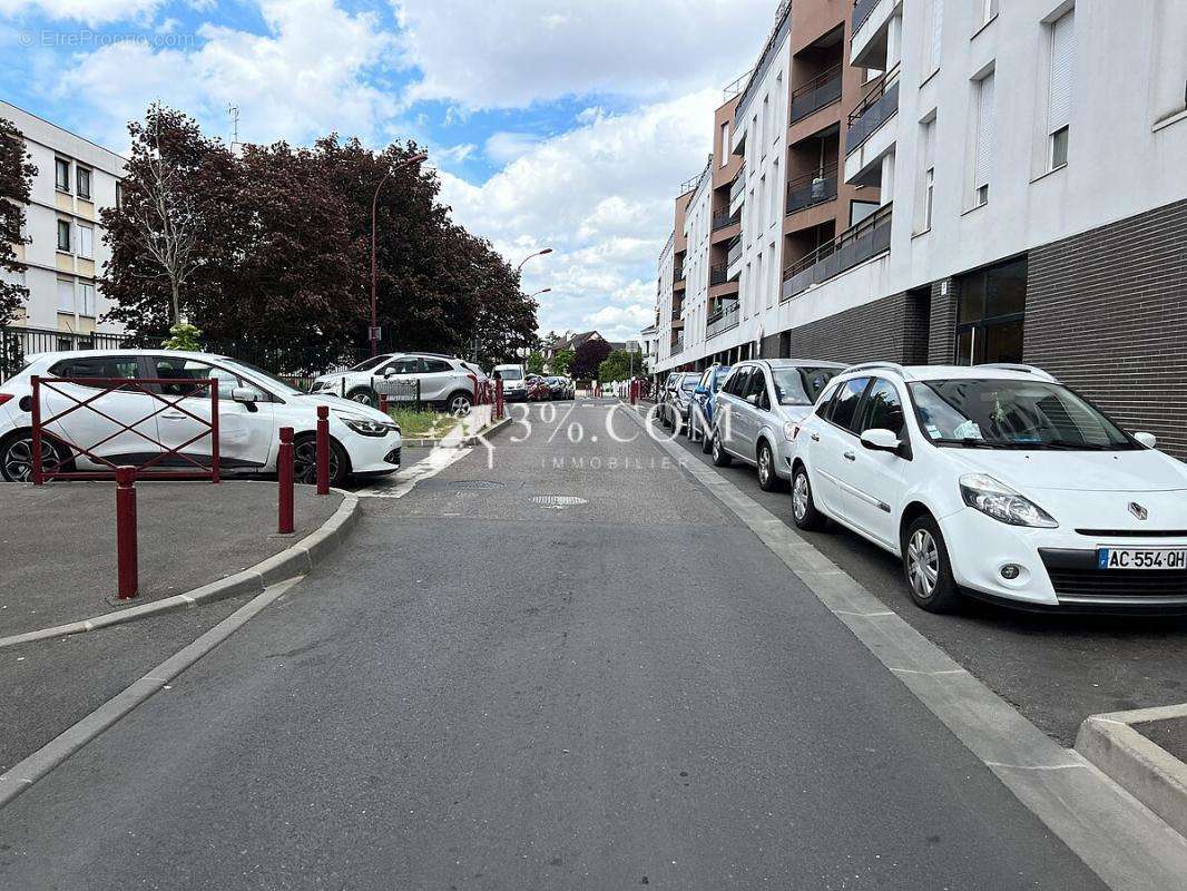 Appartement à FRESNES