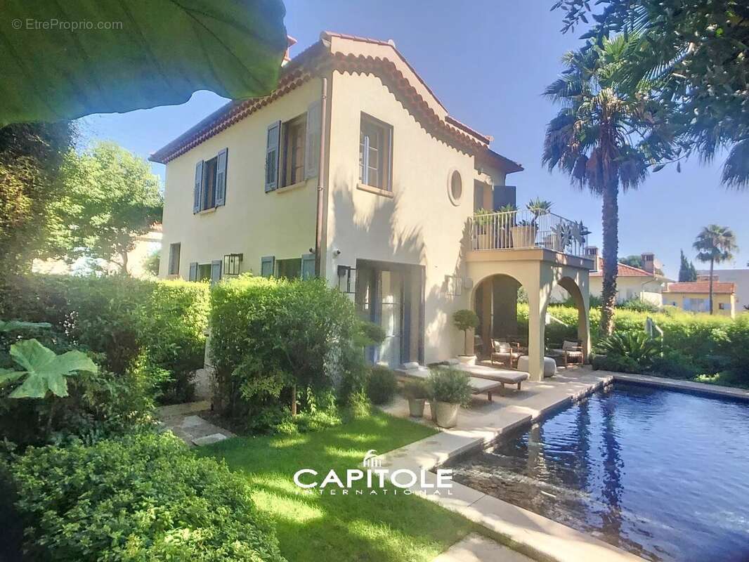 Maison à ANTIBES
