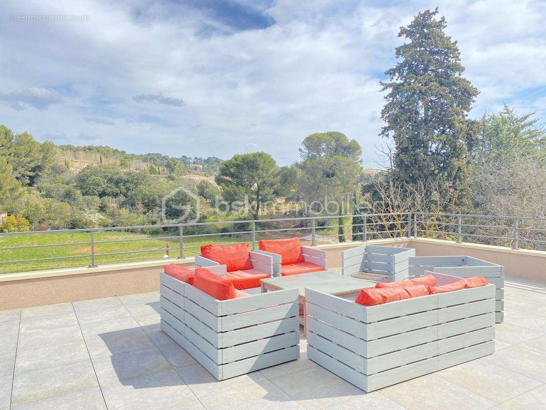 Appartement à AIX-EN-PROVENCE