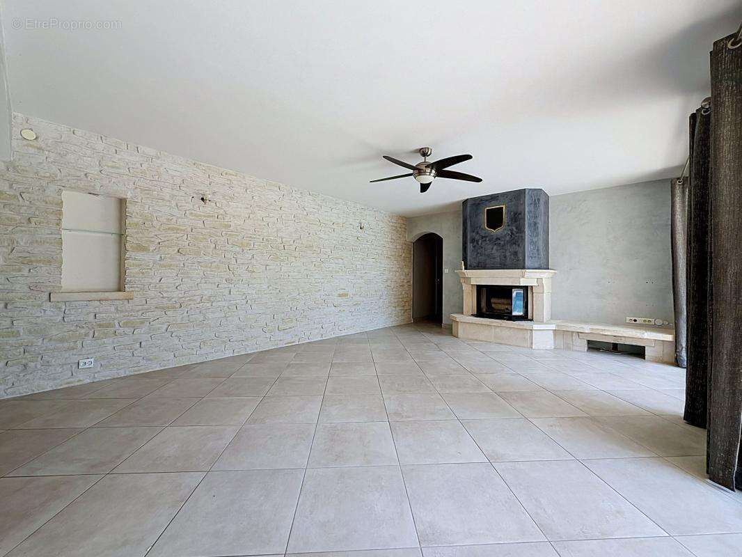Maison à ESNANDES