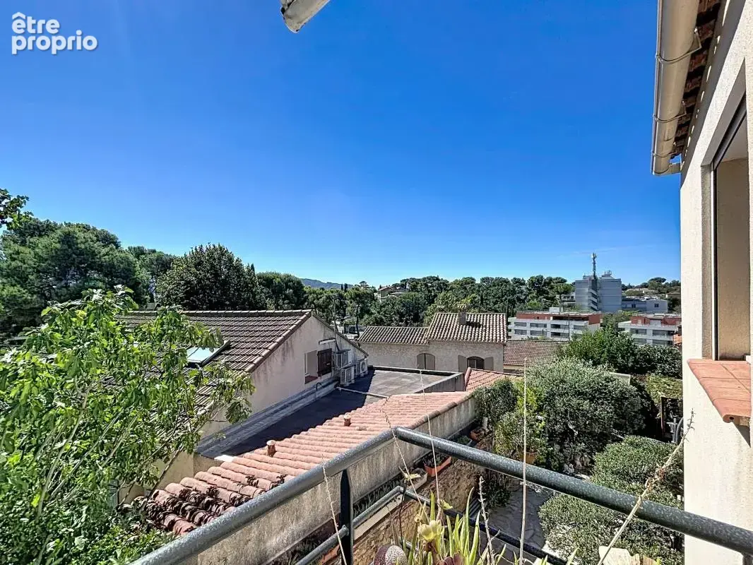 MARSEILLE 13e (Les Olives) – Propriété de 167 m² : Grande Maison Familiale ou Jusqu'à 4 Logements Indépendants Piscine Garages & - photo 18