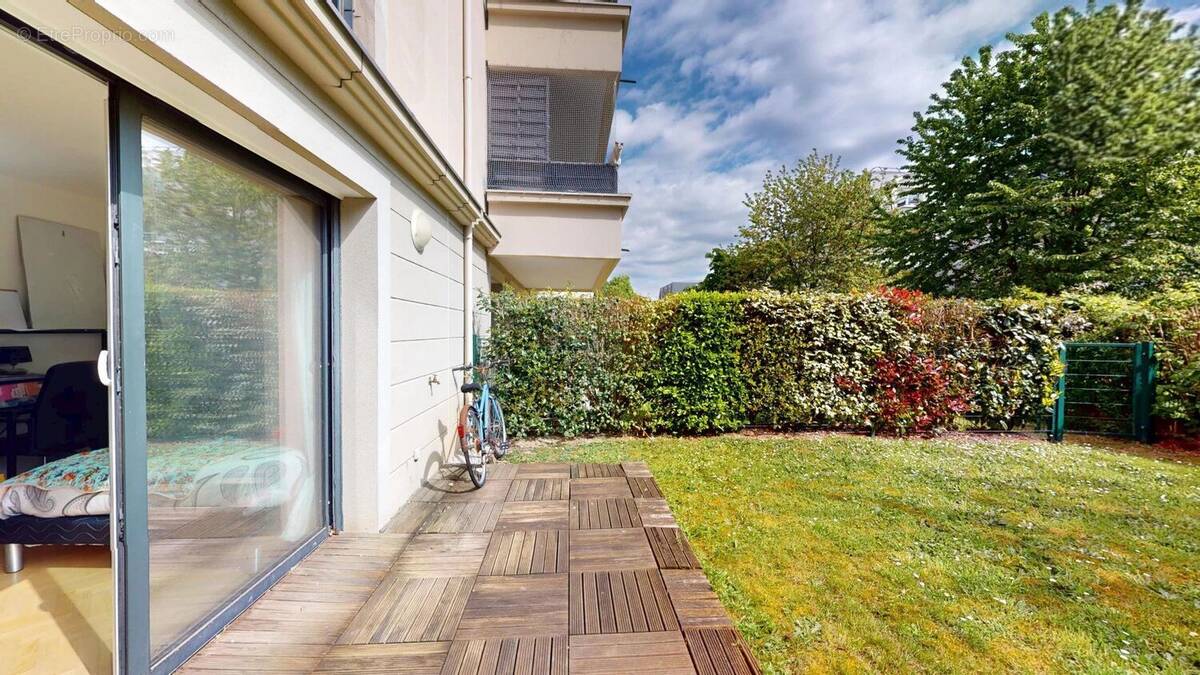 Appartement à EMERAINVILLE