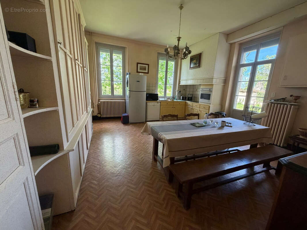 Maison à CESSET