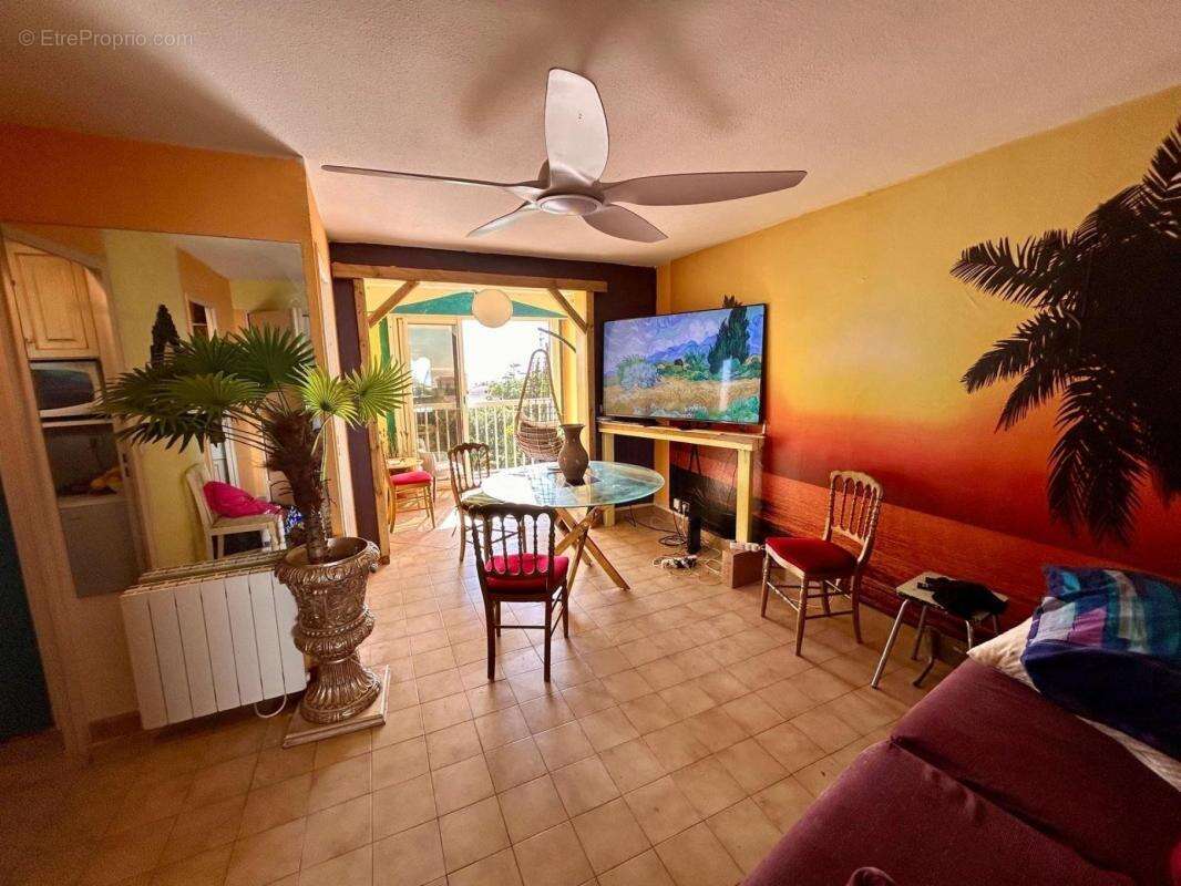 A vendre : appartement t2 35m2 vue mer - saint aygulf - 83370 - photo 2