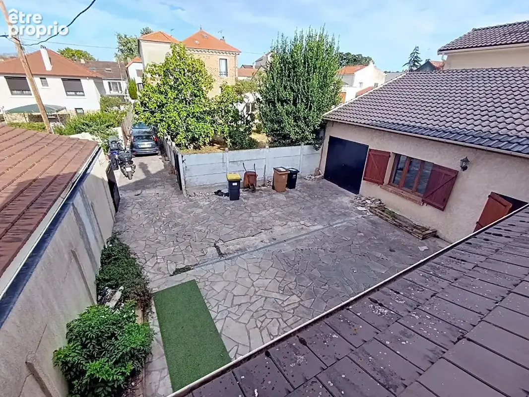 LIVRY-GARGAN limite Pavillons, Maison 126 m², 4 chambres, 4 stationnements + atelier - photo 18
