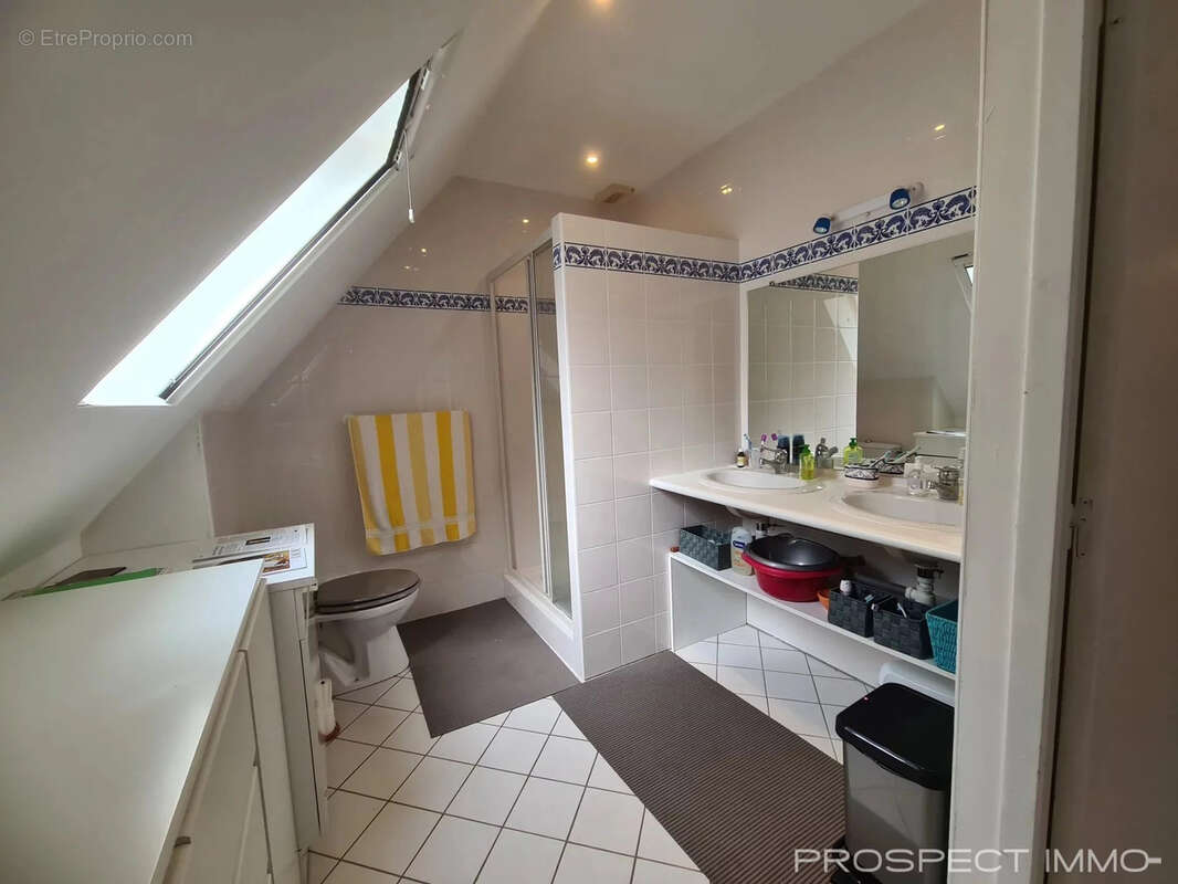 Maison à SAINT-GENIEZ-D&#039;OLT