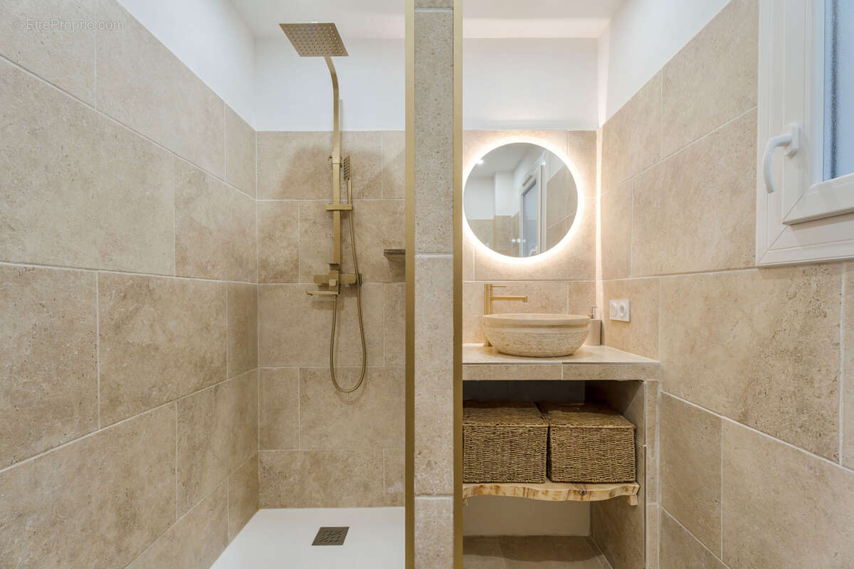 Appartement à LA VALETTE-DU-VAR