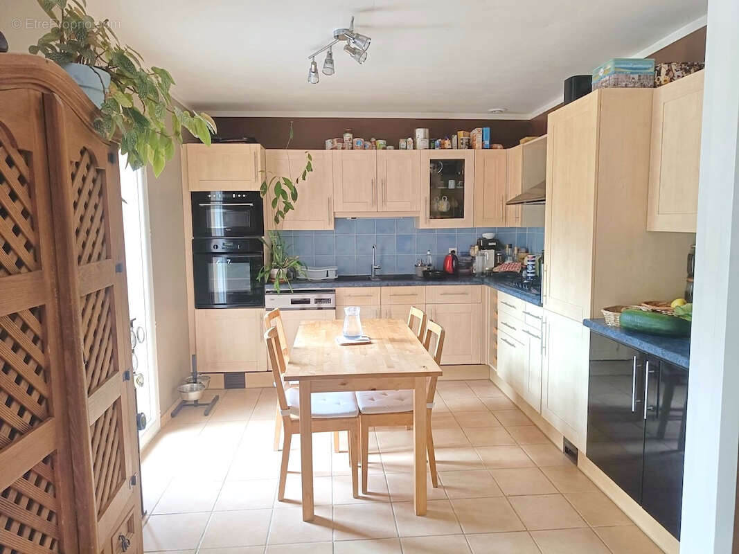 Maison à BAGNOLS-EN-FORET