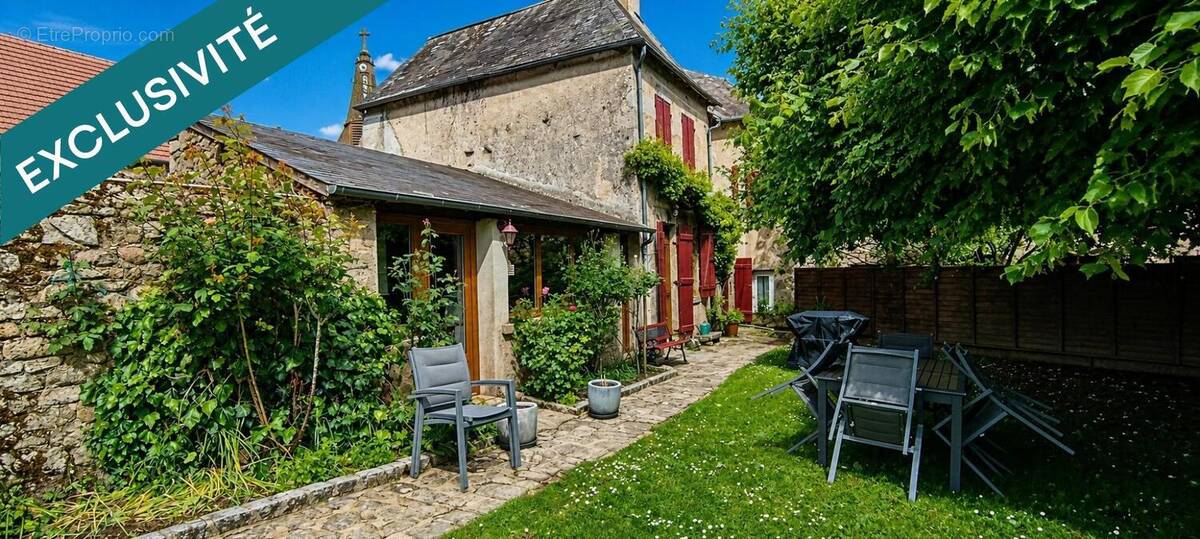 Photo 1 - Maison à SAINT-VAURY