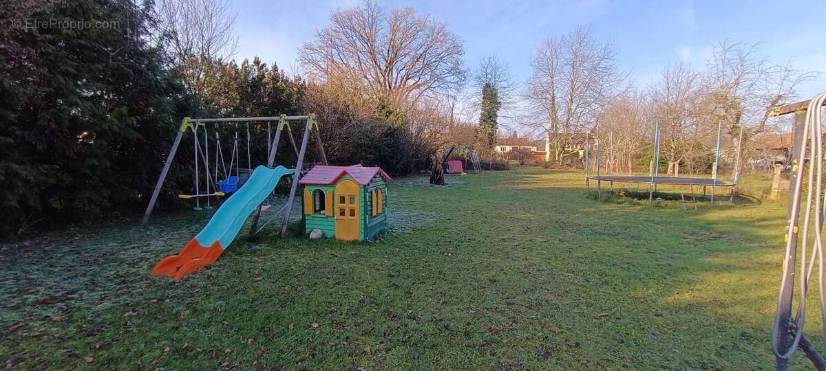 Maison à SAINT-SAUVEUR