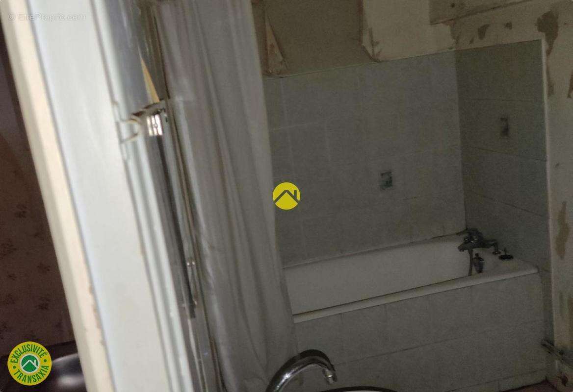 Appartement à BOURBON-L&#039;ARCHAMBAULT