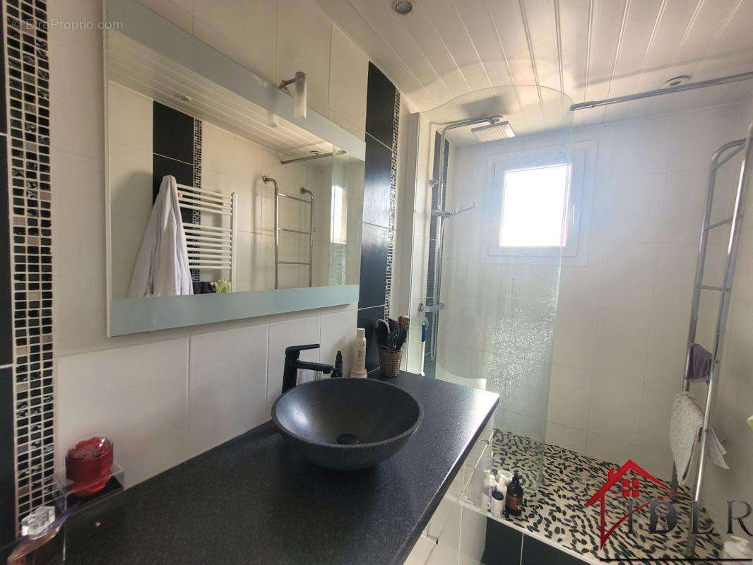 Maison à GRANDPUITS-BAILLY-CARROIS