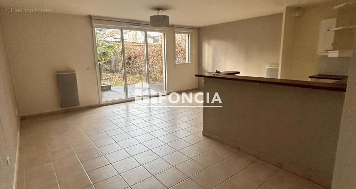 Appartement à VIARMES