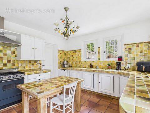 Maison à ROQUEFORT-LES-PINS