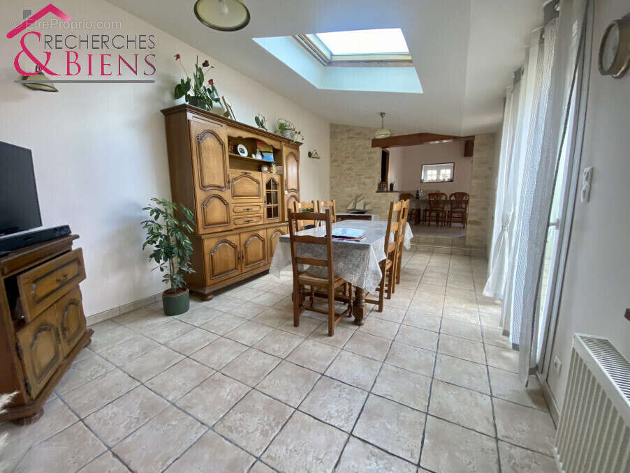 Appartement à MONTEBOURG