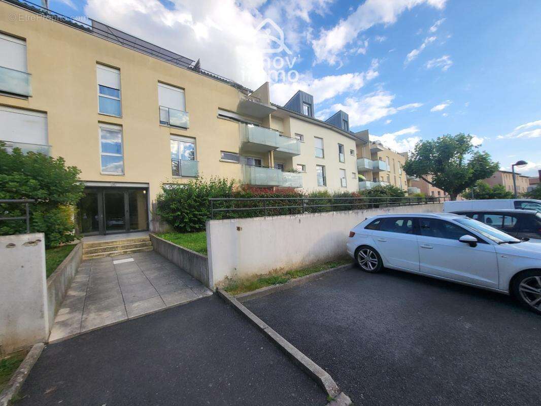 Appartement à NEUVILLE-SUR-SAONE
