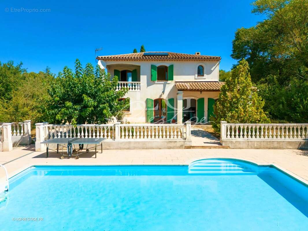 Maison à MONTAUROUX
