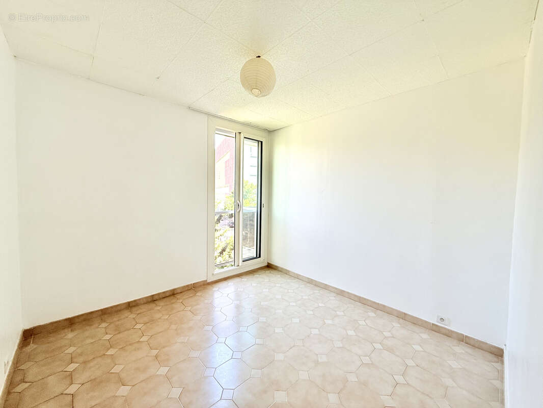 Appartement à MARSEILLE-10E