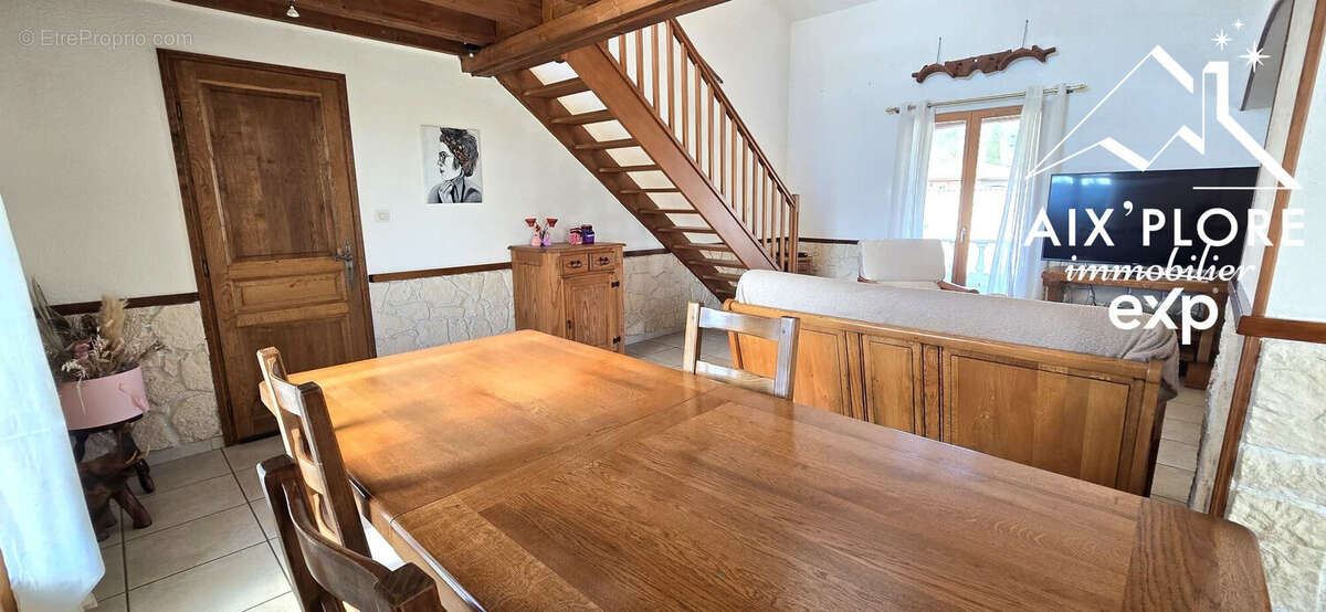 Maison à AMBUTRIX