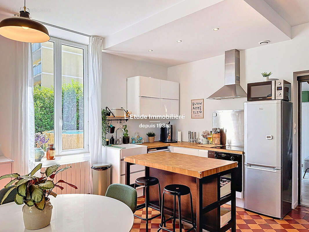 Appartement à NEUVILLE-SUR-SAONE