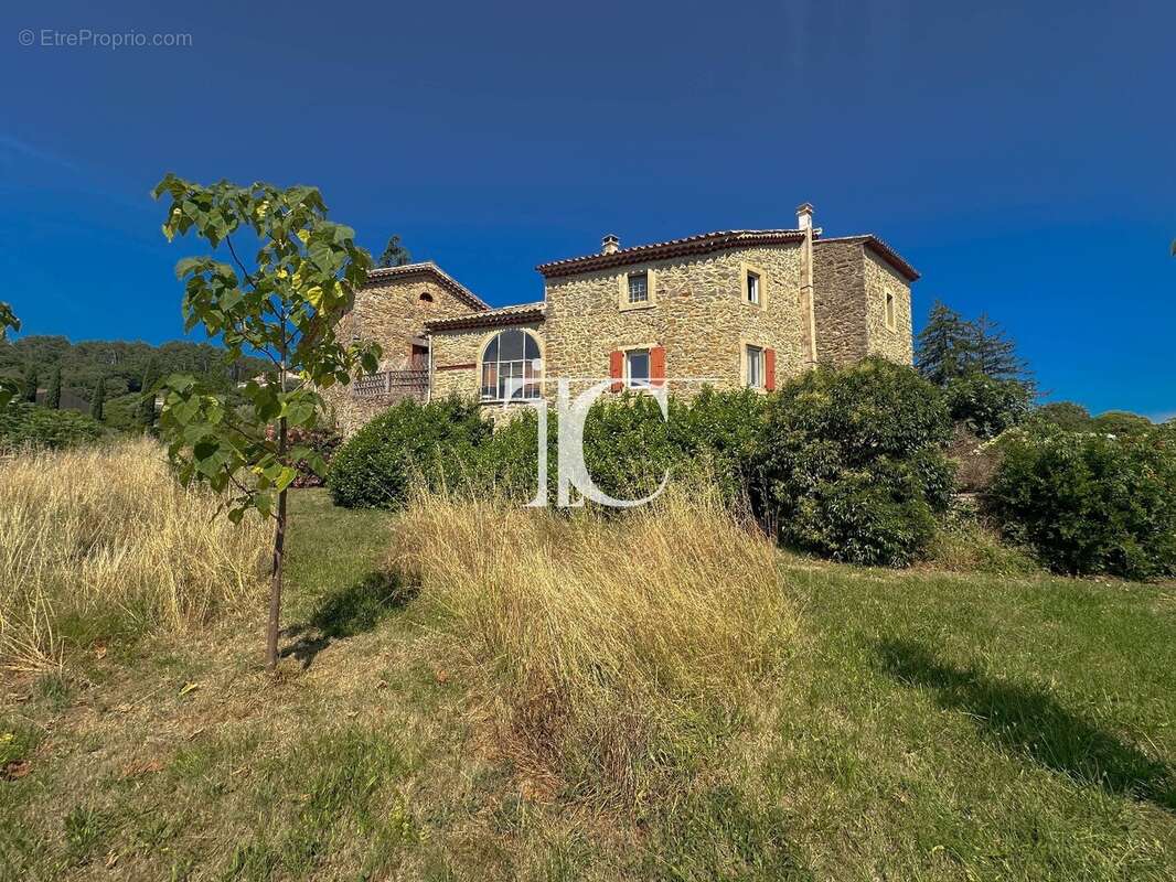 Maison à SAINT-AMBROIX