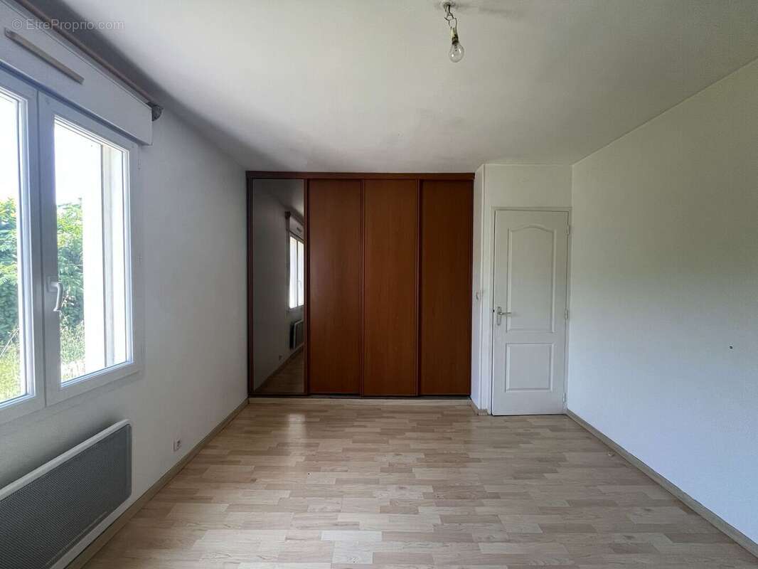 Chambre 3 - Maison à FIGEAC