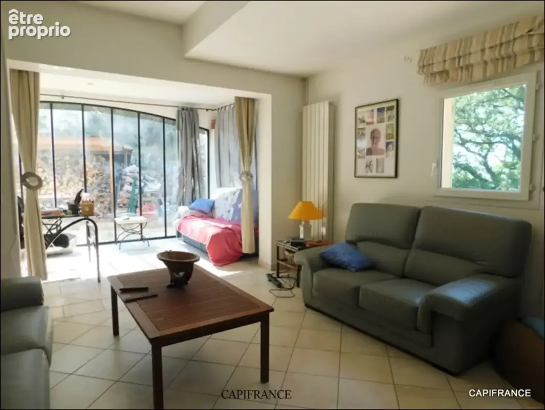 A LE VAL (83143) Maison familiale avec piscine, 4 chambres, grand garage, terrain naturel et boisé - photo 6