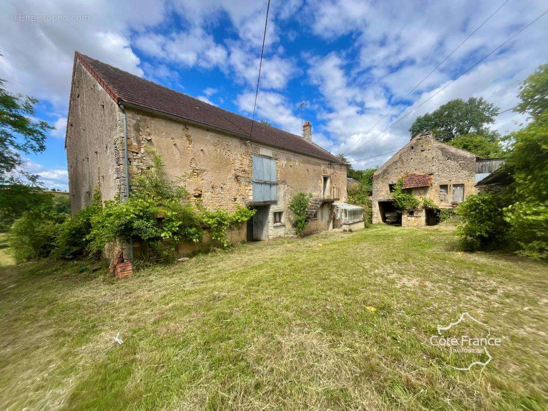corps de ferme à rénover au coeur de la campagne bourguignonn - photo 3