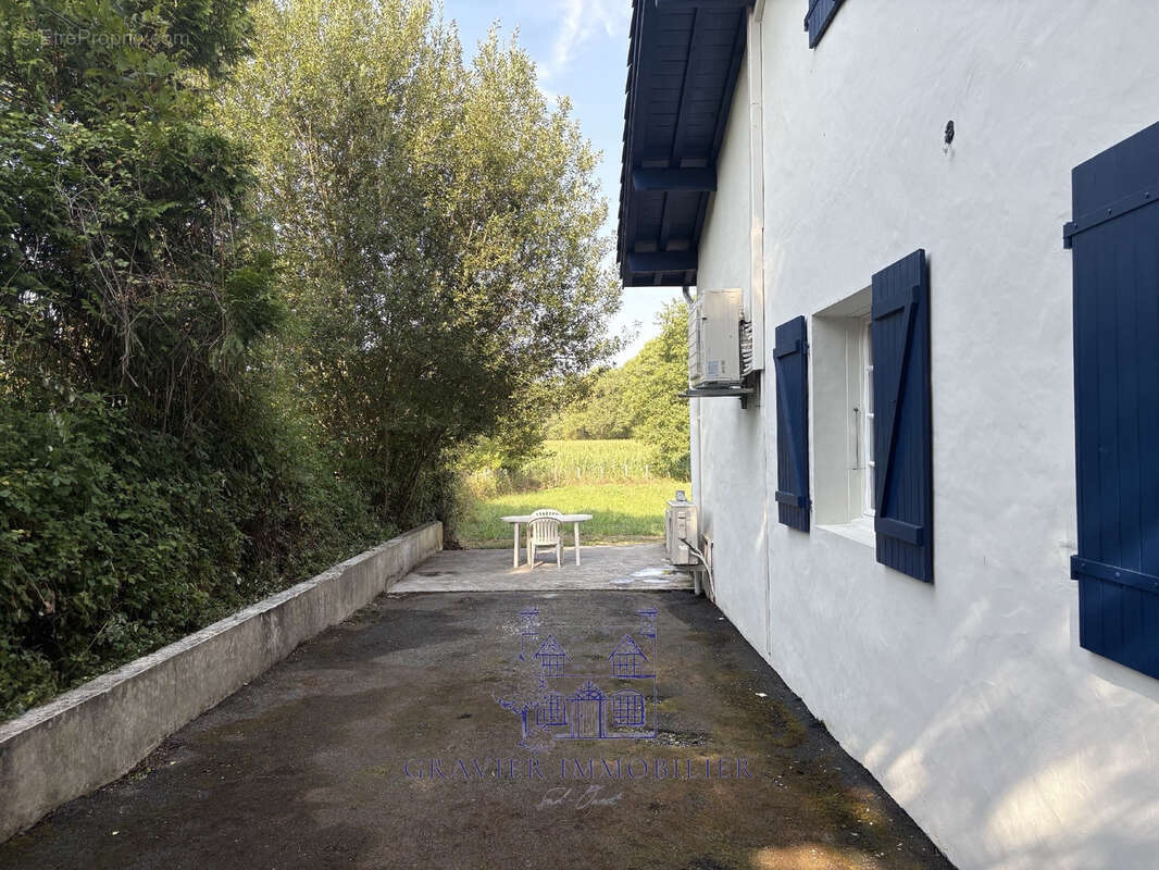Maison à URCUIT