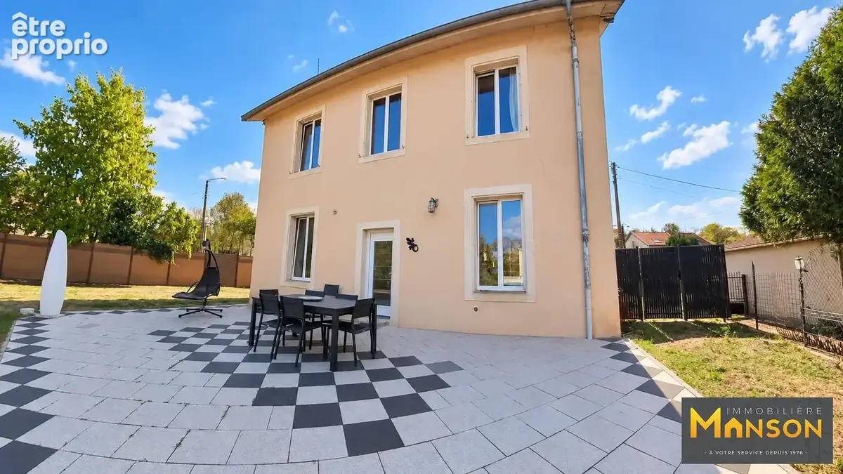 Maison 7 pièces 153 m² à vendre à Saint-Nicolas-De-Port (54210) - photo 2