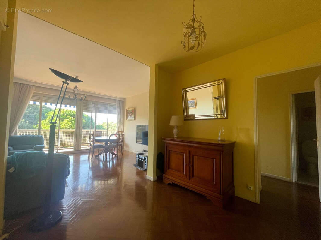 Appartement à MARSEILLE-8E