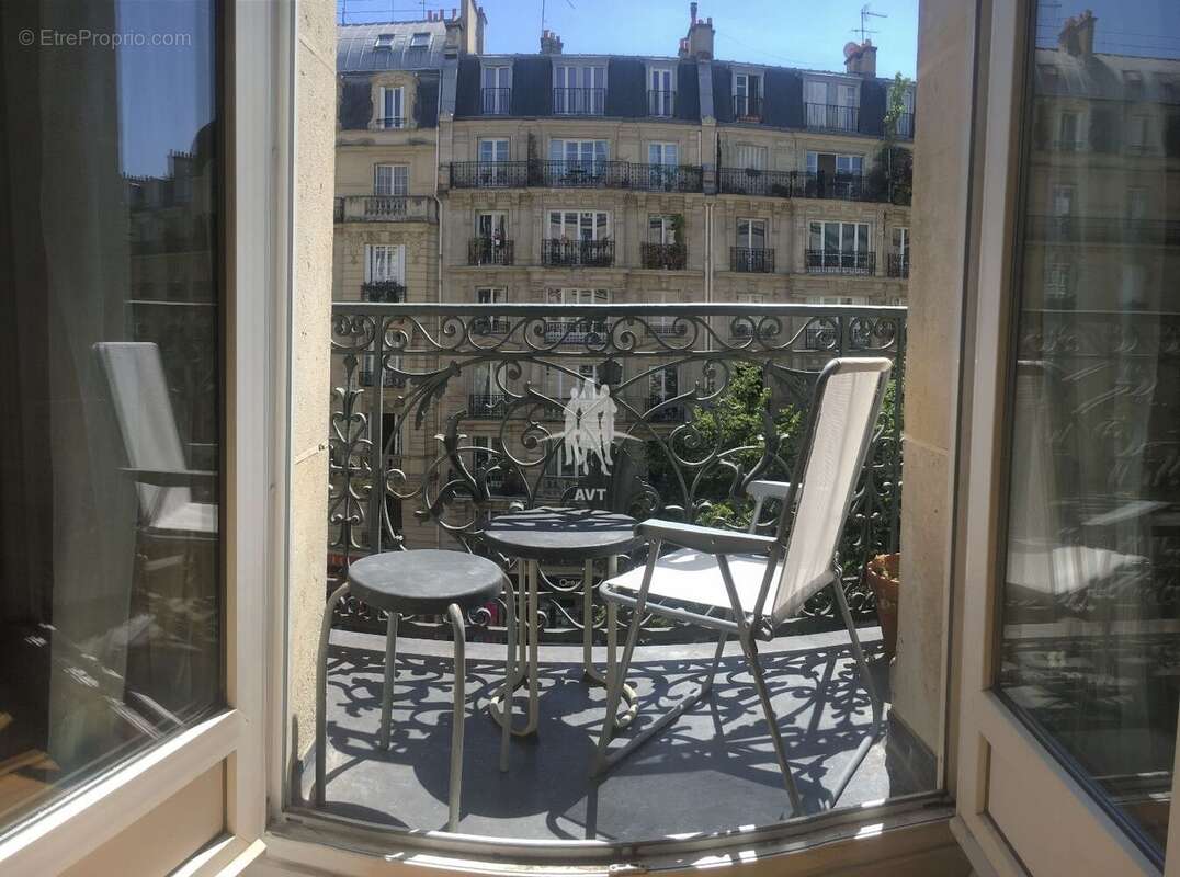 Appartement à PARIS-11E