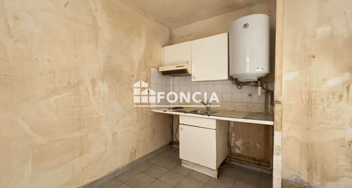 Commerce à CORBEIL-ESSONNES