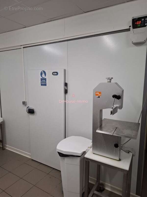 Commerce à SAINT-AMAND-LES-EAUX