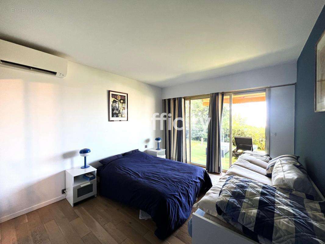 Appartement à LE CANNET