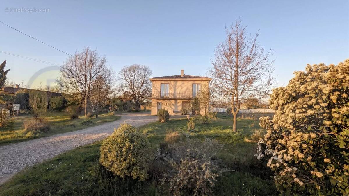Maison à BRAX