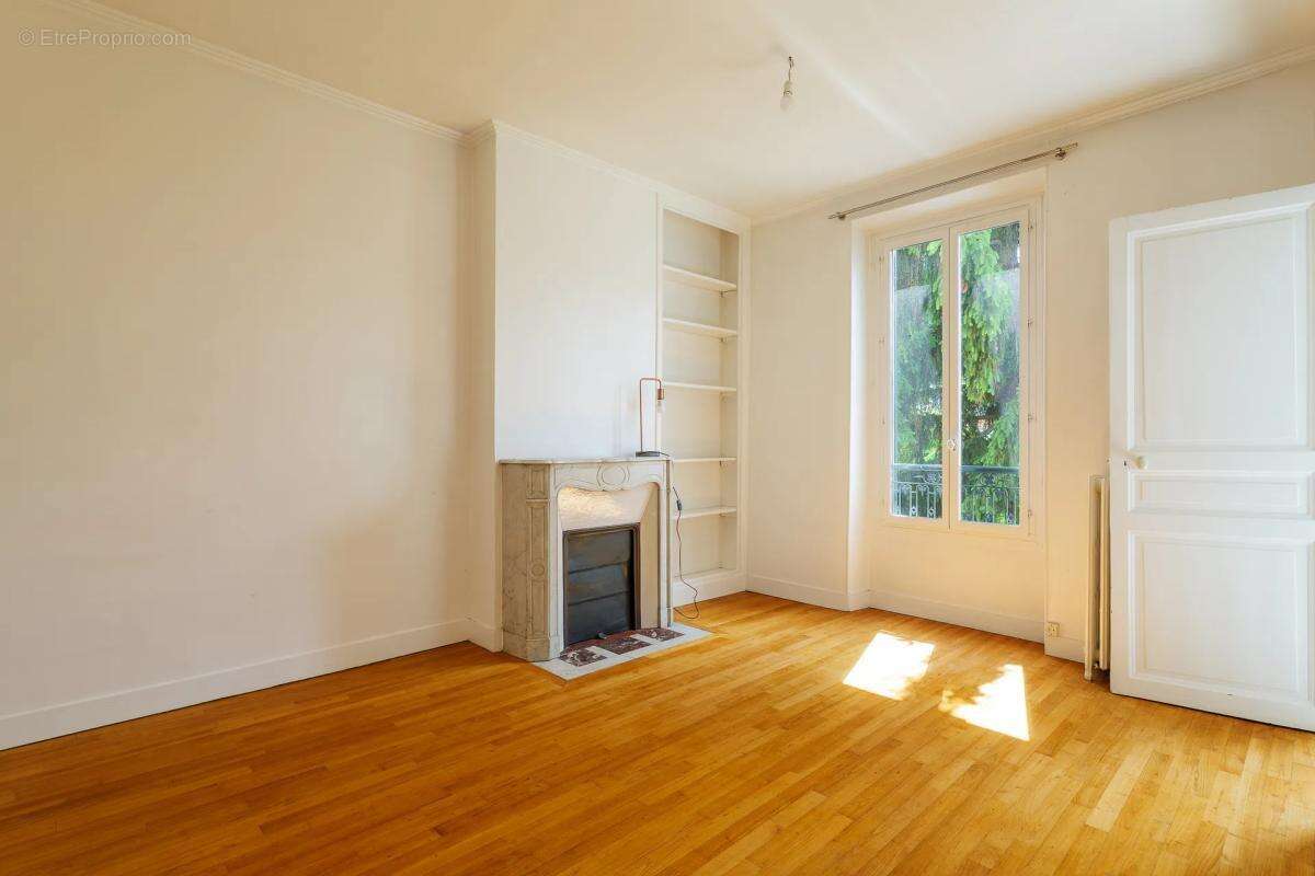Maison à NEUILLY-PLAISANCE