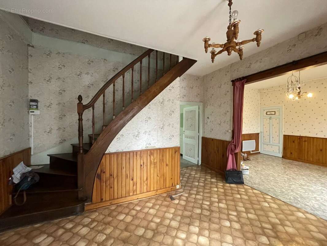 Maison à SAVIGNE-SUR-LATHAN