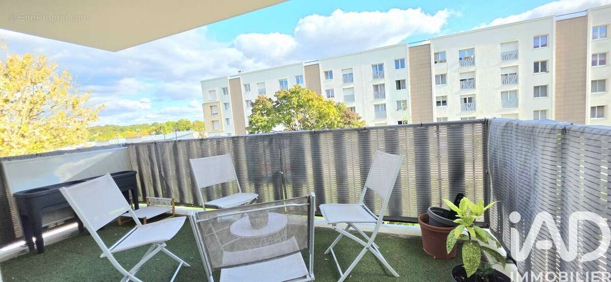 Photo 2 - Appartement à POISSY