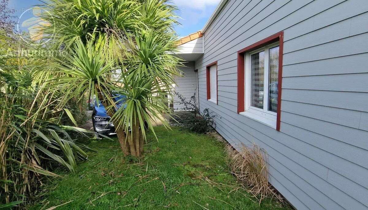 Maison à SAINT-ETIENNE-DE-MER-MORTE